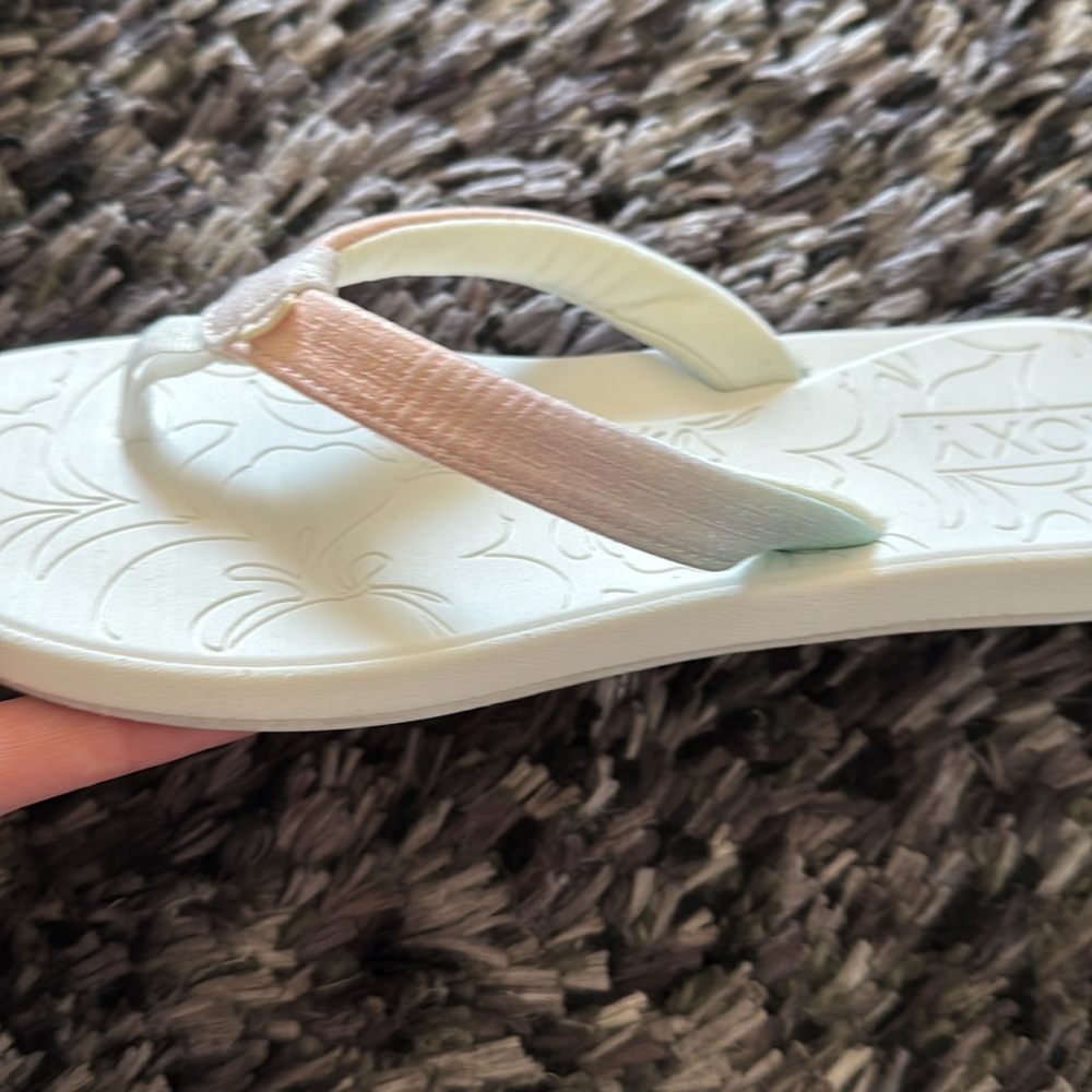 Women’s Roxy Flip Flops Size 8 - Picture 4 of 4